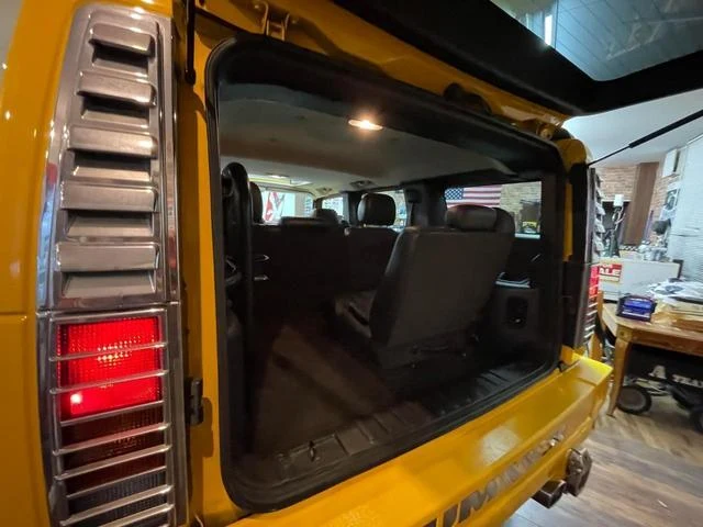 Hummer H2 35
