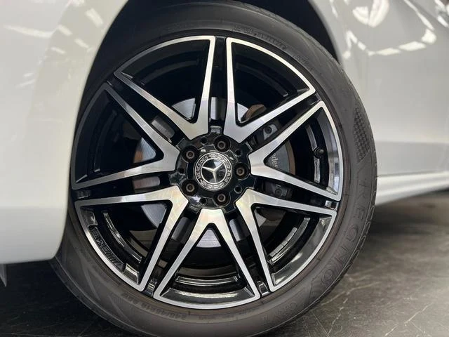 MERCEDES BENZ V-CLASS 8