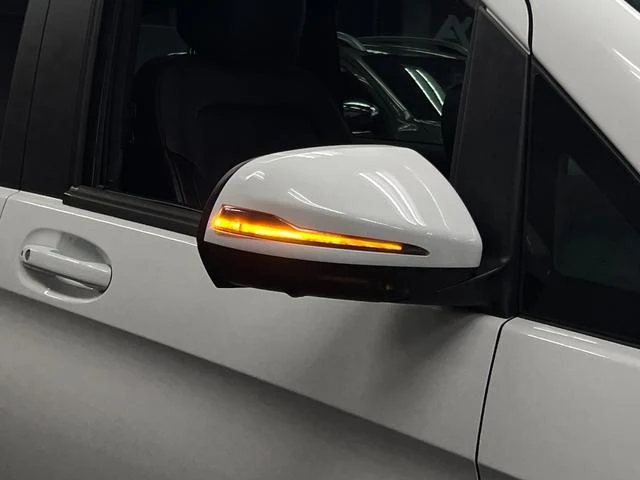MERCEDES BENZ V-CLASS 11