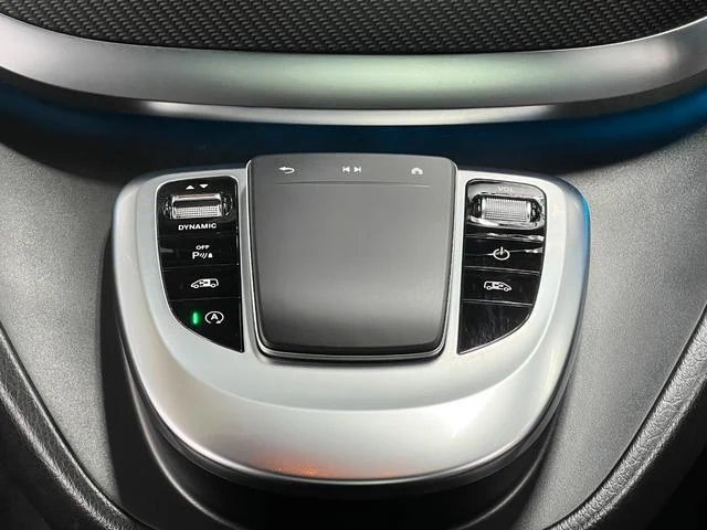 MERCEDES BENZ V-CLASS 32