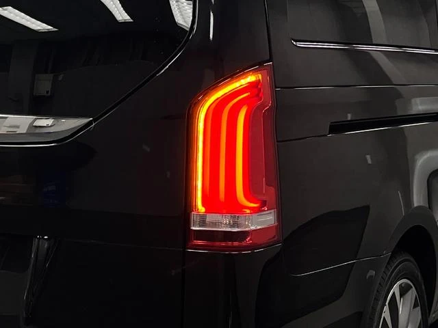 MERCEDES BENZ V-CLASS 11