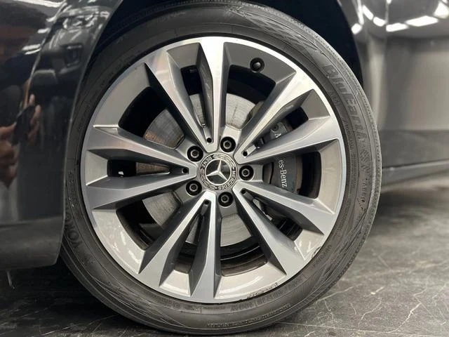 MERCEDES BENZ V-CLASS 8
