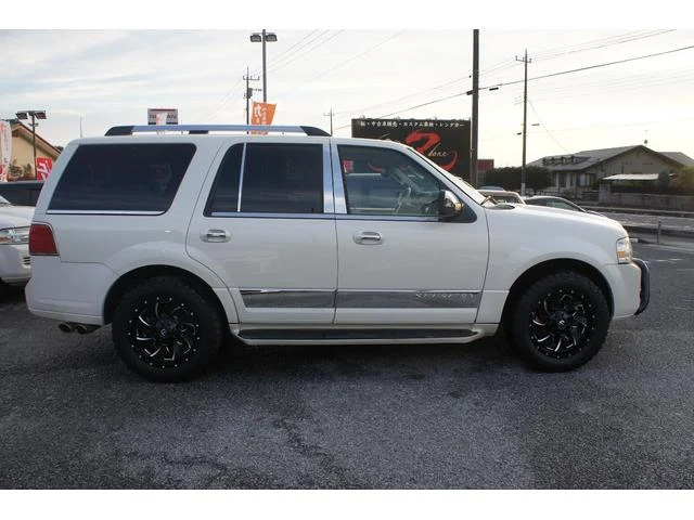 Lincoln NAVIGATOR 19
