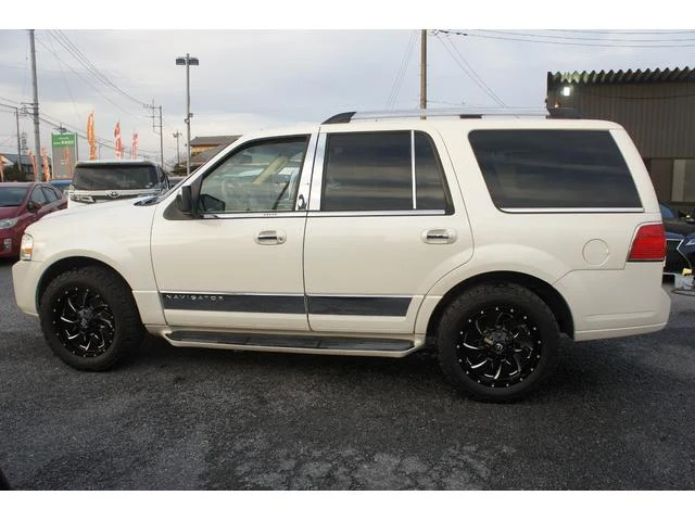 Lincoln NAVIGATOR 33