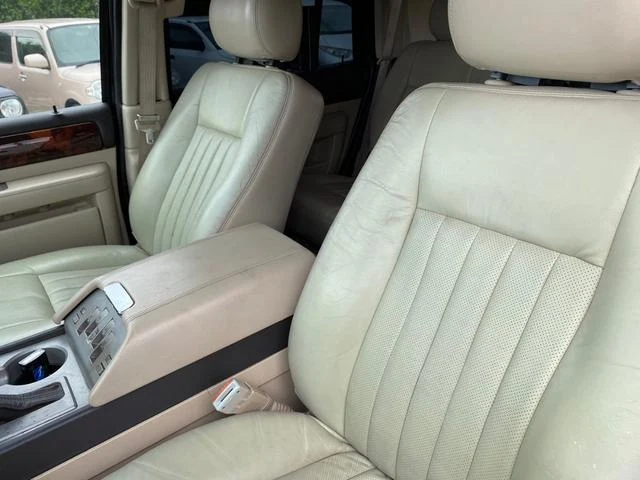 Lincoln NAVIGATOR 74