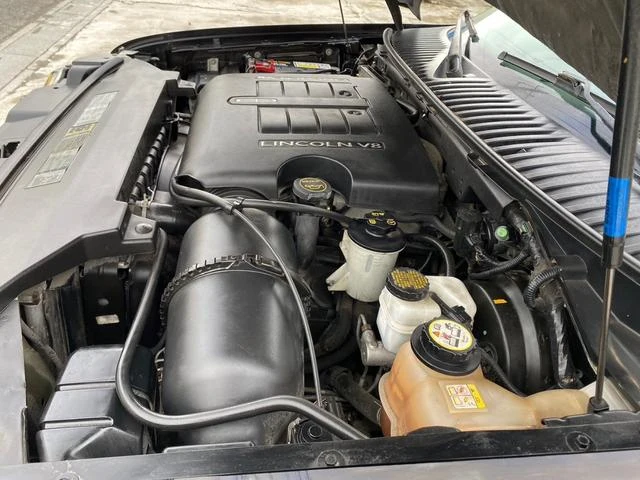 Lincoln NAVIGATOR 8