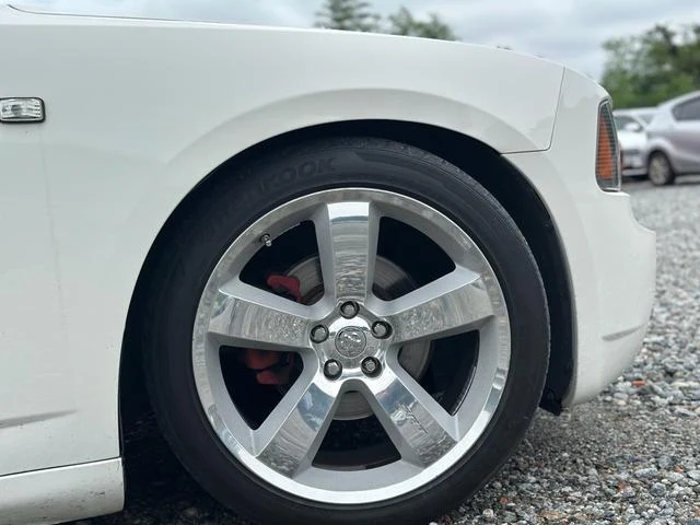 Dodge CHARGER 39