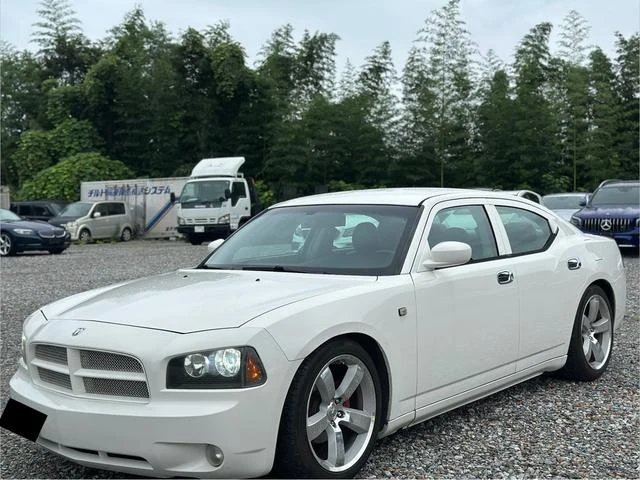 Dodge CHARGER 3