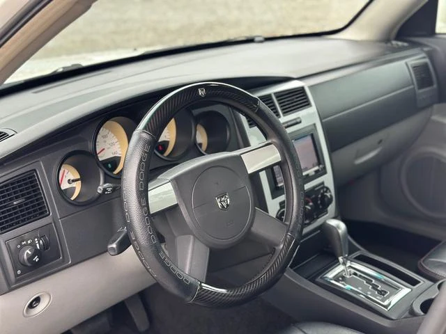 Dodge CHARGER 21
