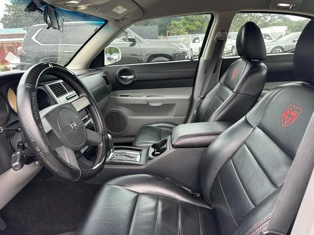 Dodge CHARGER 13