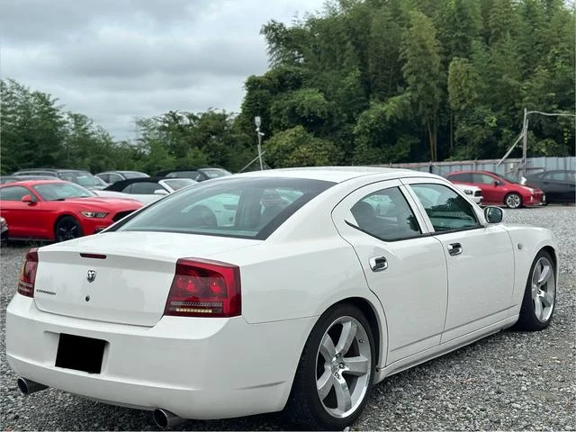Dodge CHARGER 7