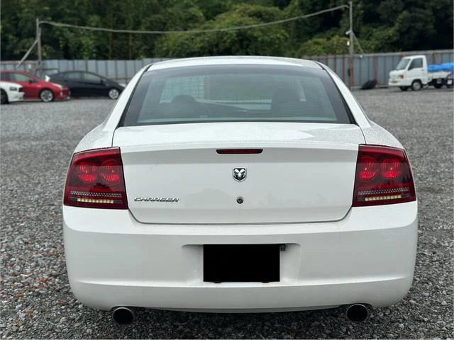 Dodge CHARGER 6