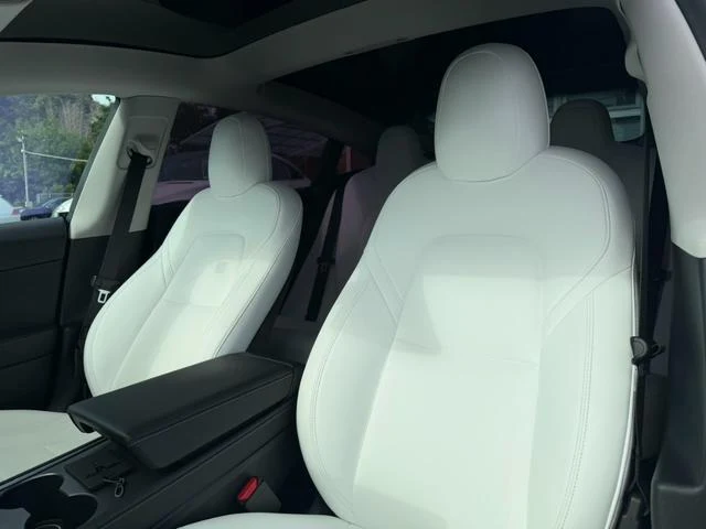 Tesla MODEL 3 22