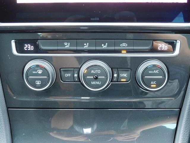 Volkswagen GOLF 47