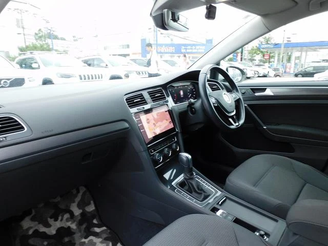 Volkswagen GOLF 36