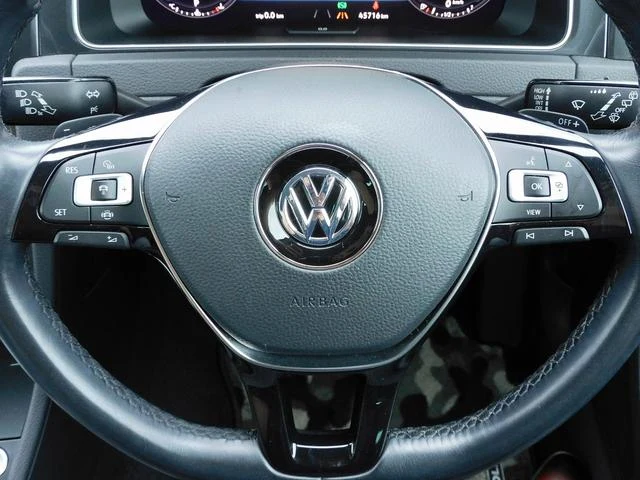 Volkswagen GOLF 27