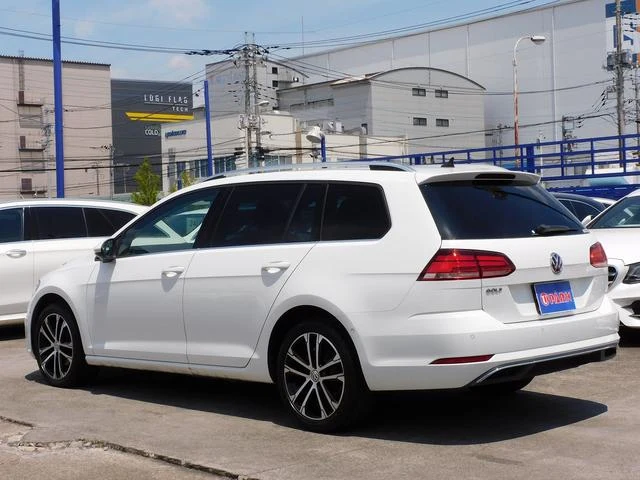 Volkswagen GOLF 16