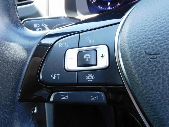 Volkswagen GOLF 37