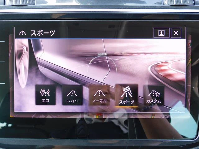 Volkswagen TIGUAN 56