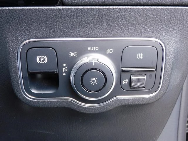 MERCEDES BENZ B-CLASS 27