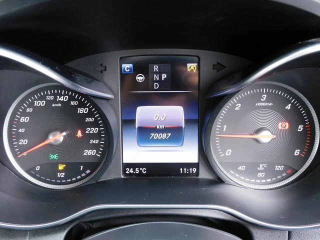 MERCEDES BENZ C-CLASS 23