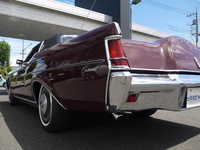Lincoln MARK III 16