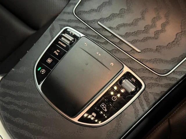 MERCEDES BENZ GLC-CLASS 29