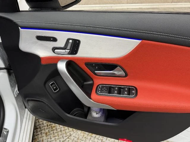 MERCEDES AMG A-CLASS 52