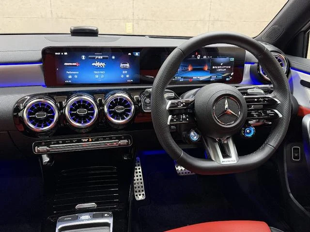 MERCEDES AMG A-CLASS 24