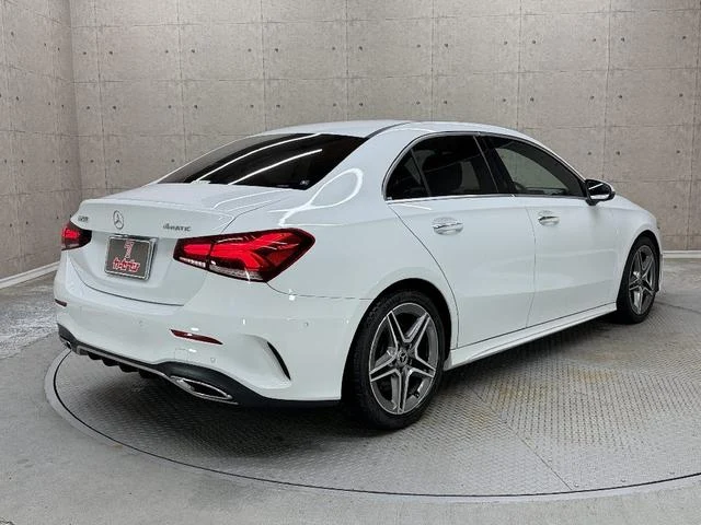 MERCEDES BENZ A-CLASS 7