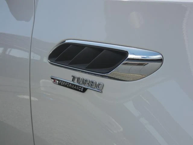 MERCEDES AMG C-CLASS 61