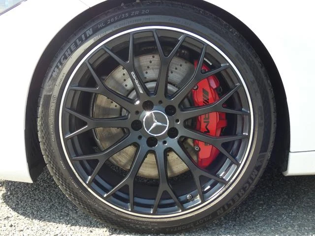 MERCEDES AMG C-CLASS 56