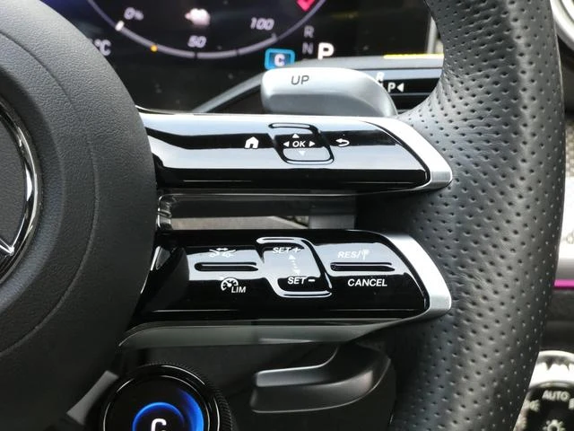 MERCEDES AMG C-CLASS 52