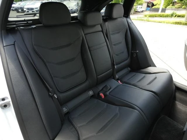 MERCEDES AMG C-CLASS 38