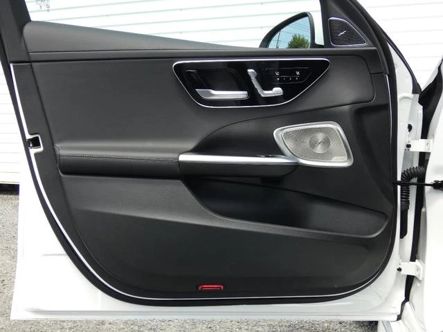 MERCEDES AMG C-CLASS 33