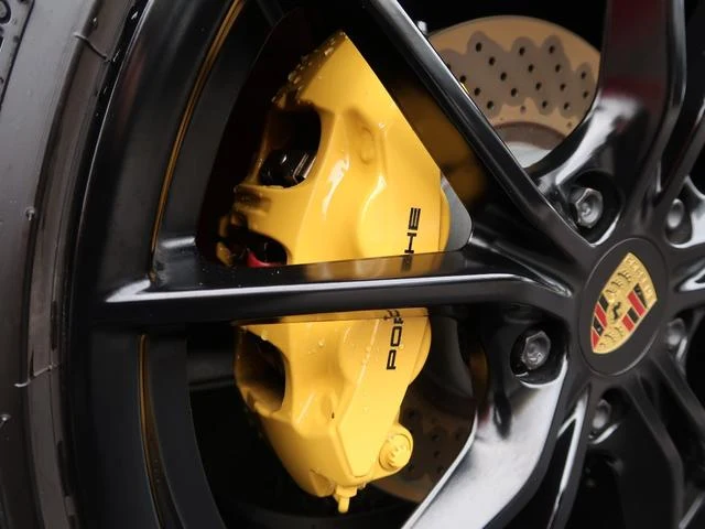 Porsche 718 11
