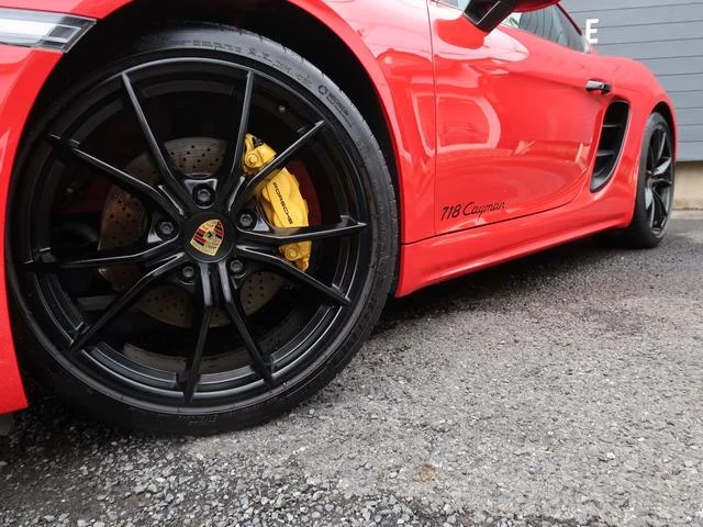 Porsche 718 5