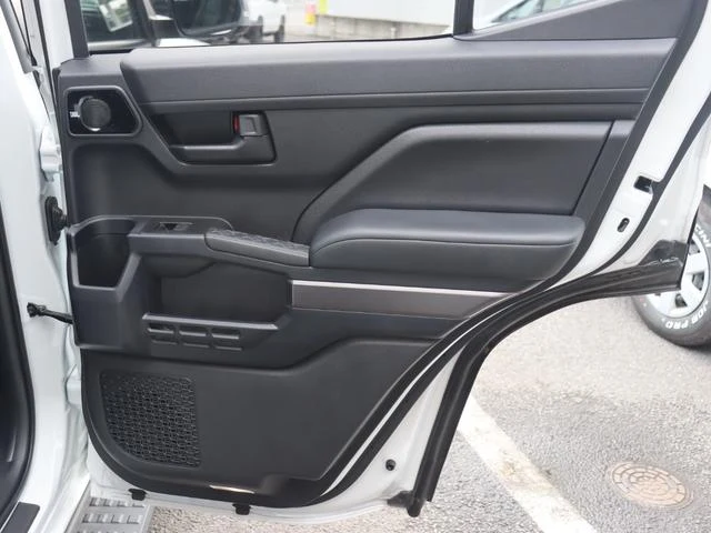 AMERICA TOYOTA 4RUNNER 39