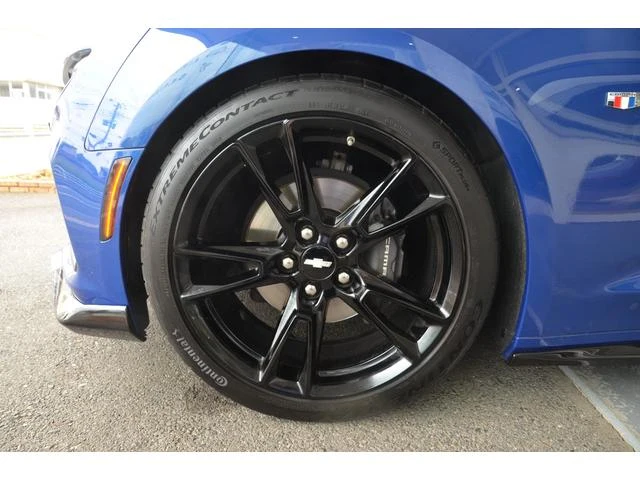 Chevrolet CAMARO 20