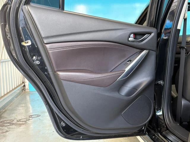 Mazda ATENZA 46