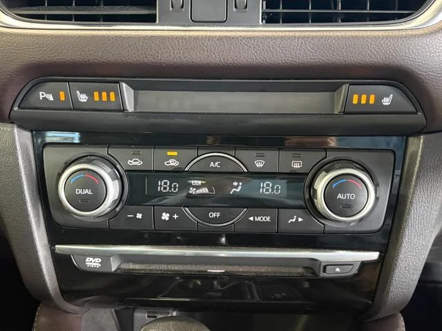 Mazda ATENZA 59