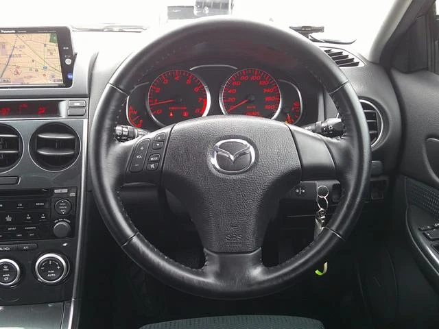 Mazda ATENZA 41