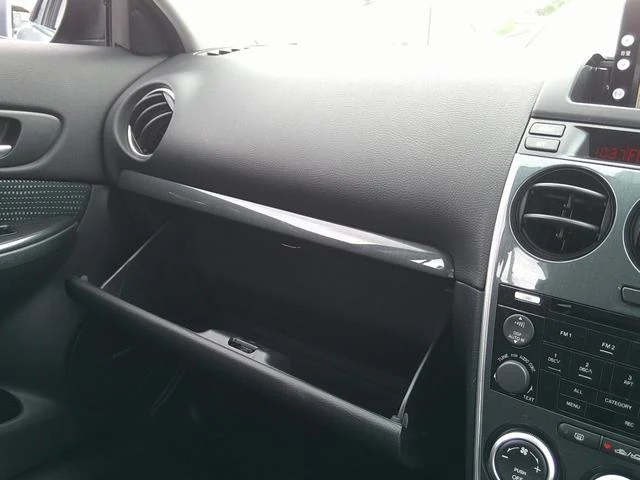 Mazda ATENZA 47