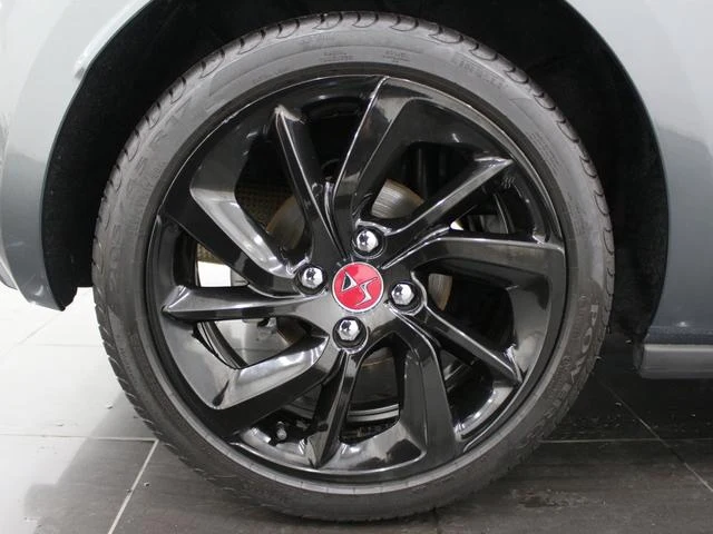 DS Automobiles DS3 19