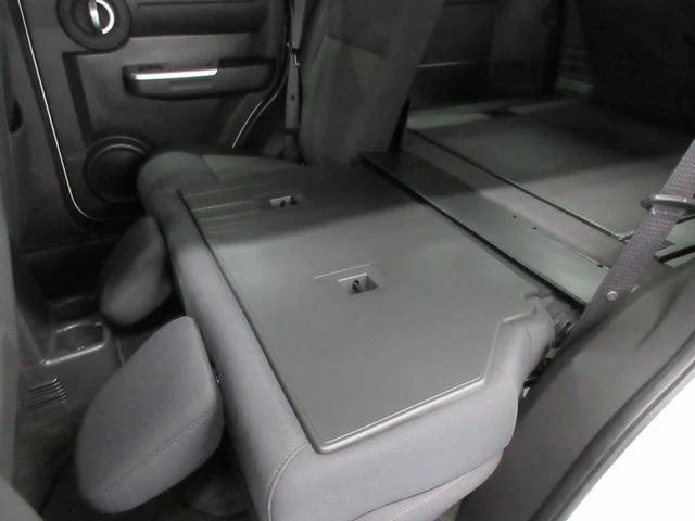 Dodge NITRO 27