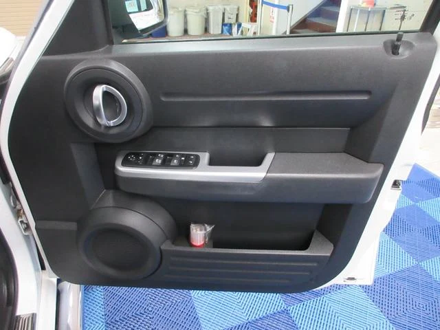 Dodge NITRO 33