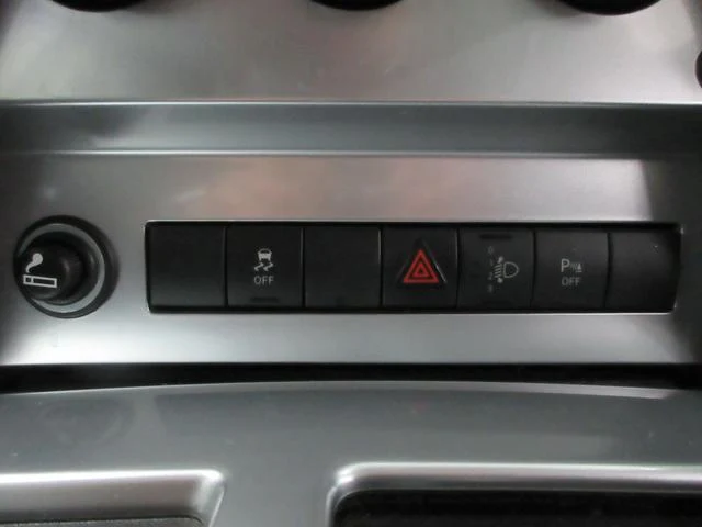 Dodge NITRO 38