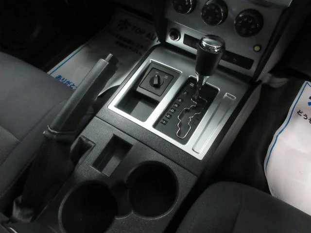 Dodge NITRO 36