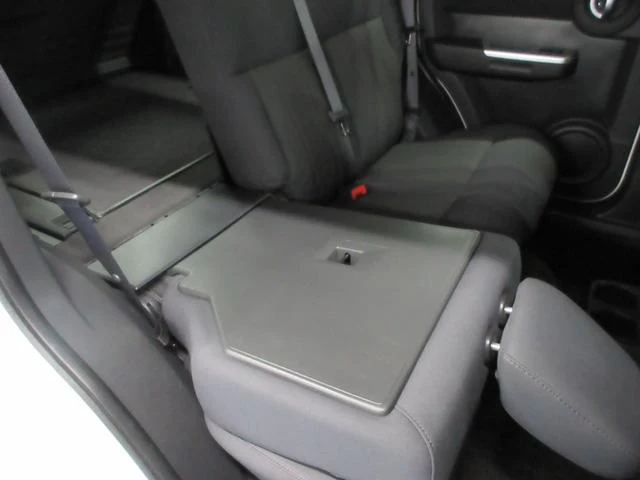 Dodge NITRO 22