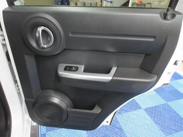 Dodge NITRO 32